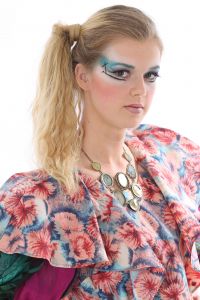 06-06-2012 ONDERWIJS; VISAGIE OPLEIDING VAN HAARLEMSE AKADEMIE WEER GROOT SUCCES. De examen opdracht was dit jaar Mathilde Willink uitbeelden. Veel van de cusrsisten hadden zich verdiept in wat voor make up Mathilde gebruikte en hoe ze het aanbracht.
Op het einde van de dag hoorde iedereen dat ze geslaagd waren en dat de Show-Theater wereld stond te wachten op een nieuwe lichting Visagisten.
foto: Albert den Iseger
