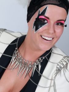 14-06-2013 ONDERWIJS: HAARLEMSE AKADEMIE IN BAN VAN LADY GAGA. Het was weer erg druk, kleurig en vooral veel make up. De VISAGIE examen opdracht was dit jaar Lady GaGa. De leerlingen hadden erg hun best gedaan om hun modellen op te maken en te kleden als lady GaGa. Na een lange dag bleek dat alle leerlingen waren geslaagd met mooie cijfers. De Haarlemse Akademie is wederom een van Nederlands beste opleidings instituten gebleken. 
foto: Albert den Iseger