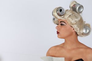 14-06-2013 ONDERWIJS: HAARLEMSE AKADEMIE IN BAN VAN LADY GAGA. Het was weer erg druk, kleurig en vooral veel make up. De VISAGIE examen opdracht was dit jaar Lady GaGa. De leerlingen hadden erg hun best gedaan om hun modellen op te maken en te kleden als lady GaGa. Na een lange dag bleek dat alle leerlingen waren geslaagd met mooie cijfers. De Haarlemse Akademie is wederom een van Nederlands beste opleidings instituten gebleken. 
foto: Albert den Iseger