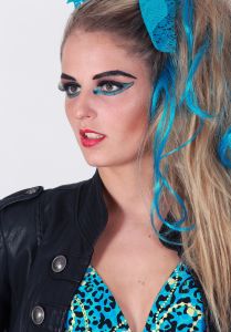 14-06-2013 ONDERWIJS: HAARLEMSE AKADEMIE IN BAN VAN LADY GAGA. Het was weer erg druk, kleurig en vooral veel make up. De VISAGIE examen opdracht was dit jaar Lady GaGa. De leerlingen hadden erg hun best gedaan om hun modellen op te maken en te kleden als lady GaGa. Na een lange dag bleek dat alle leerlingen waren geslaagd met mooie cijfers. De Haarlemse Akademie is wederom een van Nederlands beste opleidings instituten gebleken. 
foto: Albert den Iseger