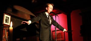 02-06-2014 SHOWBIZZ; FILIP JORDENS SINGS JACQUES BREL IN BERGENSE PILAREN. Precies 50 jaar nadat JACQUES BREL een furieus concert gaf in de BERGENSE PILAREN was het nu de beurt aan zijn vertolker FILIP JORDENS uit Belgie. Onder de noemer BON FROMAGE speelt Filip hetzelfde programma als BREL deed 50 jaar geleden.
foto: Albert den Iseger