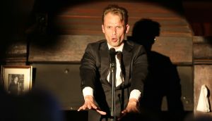 02-06-2014 SHOWBIZZ; FILIP JORDENS SINGS JACQUES BREL IN BERGENSE PILAREN. Precies 50 jaar nadat JACQUES BREL een furieus concert gaf in de BERGENSE PILAREN was het nu de beurt aan zijn vertolker FILIP JORDENS uit Belgie. Onder de noemer BON FROMAGE speelt Filip hetzelfde programma als BREL deed 50 jaar geleden.
foto: Albert den Iseger