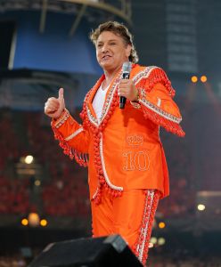 31-05-2014 SHOWBIZZ; TOPPERS MADE IN HOLLAND WEER GROOT SUCCES. Volgend jaar gaan we alles in dollars betalen bij de TOPPERS want het is dan in de ban van LAS VEGAS.
foto: Albert den Iseger