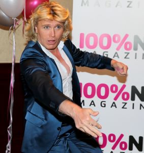 26-062014 SHOWBIZZ; HANS KLOK EN LEONTINE BORSATO ONTHULLEN JUBILEUM NUMMER VAN 100% NL. Het tijdschrift viert haar 5 jarig jubileum in aanwezigheid van vele artiesten.
foto;Albert den Iseger