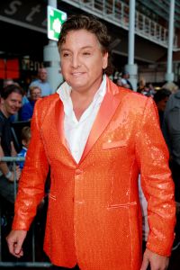 11-06-2014 SHOWBIZZ; TROS MUZIEKFEEST OP HET PLEIN IN AMSTELVEEN. Het was een grote verrassing voor iedereen dat JOHNNY DE MOL JR. kwam optreden met Jan Smit. Johnny kreeg van Jan na het optreden een Gouden Award uitgereikt voor hun gezamenlijk WK hit.
foto: Albert den Iseger