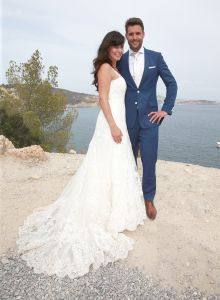26-06-2016 SHOWBIZZ; NICK SCHILDER TROUWDE ZIJN KRISTEN OP ZONNIG IBIZA. De mooiste dag uit ons leven zo vertelde Nick aan de paar PERS mensen die aanwezig waren op de door hun gekozen een sombere foto lokatie.
foto: Albert den Iseger