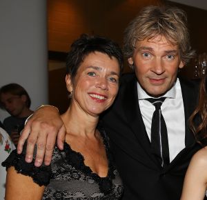 22-06-2021 SHOWBIZZ; MATTHIJS VAN NIEUWKERK BRAK MET ZIJN PARTNER EN HEEFT EEN NIEUWE LIEFDE. Matthijs was sinds 1986 getrouwd met Karin van Munster  heeft een nieuw liefdesgeluk alweer aan zijn zijde: Martha Riemsma.
foto: Albert den Iseger