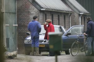 20-03-2005 SHOWBIZZ; BOER ZOEKT VROUW PROGRAMMA VAN DE KRO EN YVONNE JASPERS.BOER PETER VERZWEEG ZIJN AL EERDERE VRIENDIN, PAPARAZZI FOTO S BEWEZEN HET TEGENDEEL.
FOTO\'; ALBERT DEN ISEGER