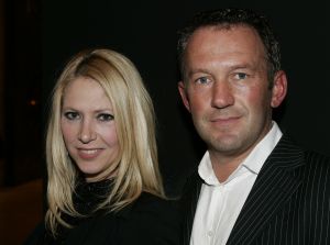 12-03-2005 SHOWBIZZ; MART VISSER HAUTECOUTURE  COLLECTIE ZOMER 2005 SHOW IN HET HILTON AMSTERDAM. ANKO STOFFELS EN FIONA HEERING
FOTO; ALBERT DEN ISEGER