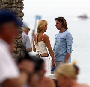 07-09-2002 SHOWBIZZ; OPNAME VAN DE SERIE COSTA IN SPANJE. Aan de Costa van Spanje werden de opname\'s gemaakt van de serie Costa met o.a. Rick Engelkes-Silvie Meis-Kurt Rogiers-Froukje de Both -John Weijdenbosch
foto;Albert den Iseger