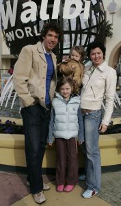 25-03-2005 SHOWBIZZ; VIP DAG IN WALIBI WORLD TE BIDDINGHUIZEN. VELE BN ers WAREN AANWEZIG OP DE OPENINGSDAG VAN HET VERNIEUWDE WALIBI WORLD. GIANNI ROMME EN FAMILIE
FOTO\'S ALBERT DEN ISEGER