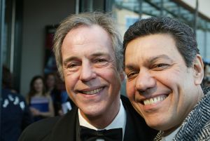 05-04-2004 SHOWBIZZ; PREMIERE VAN MUSICAL LION KING TE SCHEVENINGEN. JOS BRINK EN SANDER
FOTO; ALBERT DEN ISEGER.