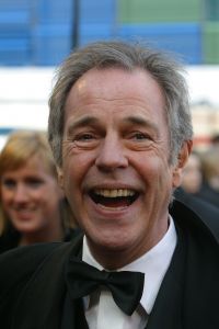 05-04-2004 SHOWBIZZ; PREMIERE VAN MUSICAL LION KING TE SCHEVENINGEN. JOS BRINK
FOTO; ALBERT DEN ISEGER.