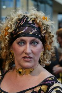 05-04-2004 SHOWBIZZ; PREMIERE VAN MUSICAL LION KING TE SCHEVENINGEN. KARIN BLOEMEN
FOTO; ALBERT DEN ISEGER.