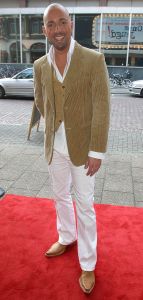 09-05-2003 SHOWBIZZ; PREMIERE VAN TONEELSTUK ONZE JEUGD IN ROTTERDAM. PRODUCTIE VAN RICK ENGELKES MET KATJA SCHUURMAN-JOHNNY DE MOL EN TEUN KUILBOER.
FOTO;ALBERT DEN ISEGER