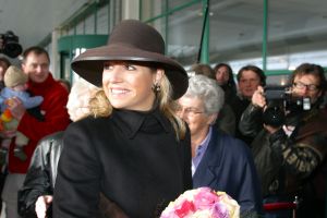 06-02-2003 KONINKLIJK HUIS: MAXIMA DOOPT SCHIP IN ROTTERDAM MET DE NAAM  PRINS WILLEM ALEXANDER.
FORO;ALBERT DEN ISEGER