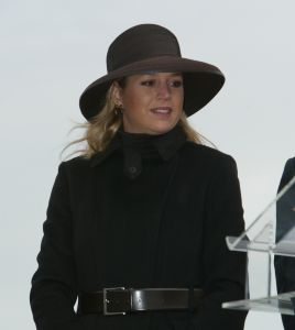 06-02-2003 KONINKLIJK HUIS: MAXIMA DOOPT SCHIP IN ROTTERDAM MET DE NAAM  PRINS WILLEM ALEXANDER.
FORO;ALBERT DEN ISEGER