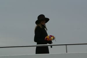06-02-2003 KONINKLIJK HUIS: MAXIMA DOOPT SCHIP IN ROTTERDAM MET DE NAAM  PRINS WILLEM ALEXANDER.
FORO;ALBERT DEN ISEGER