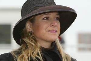 06-02-2003 KONINKLIJK HUIS: MAXIMA DOOPT SCHIP IN ROTTERDAM MET DE NAAM  PRINS WILLEM ALEXANDER.
FORO;ALBERT DEN ISEGER