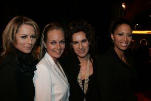 08-03-2005 SHOWBIZZ; 10 JAAR SBS6  FEEST IN DE BEURS VAN BERLAGE TE AMSTERDAM. VELE PROMINENTEN EN MEDEWERKERS VAN SBS 6 WAREN AANWEZIG.FOTO; MILLIKA-MARLAYNE-CILLY-MAUREEN DE SBS 6 GIRLS
FOTO: ALBERT DEN ISEGER.