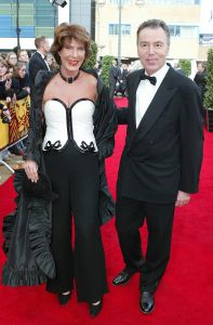 05-04-2004 SHOWBIZZ; PREMIERE VAN MUSICAL LION KING TE SCHEVENINGEN. MINISTER BRINKMAN EN ZIJN VROUW
FOTO; ALBERT DEN ISEGER.