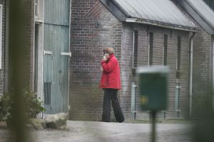 20-03-2005 SHOWBIZZ; BOER ZOEKT VROUW PROGRAMMA VAN DE KRO EN YVONNE JASPERS.BOER PETER VERZWEEG ZIJN AL EERDERE VRIENDIN, PAPARAZZI FOTO S BEWEZEN HET TEGENDEEL.
FOTO\'; ALBERT DEN ISEGER