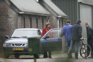 20-03-2005 SHOWBIZZ; BOER ZOEKT VROUW PROGRAMMA VAN DE KRO EN YVONNE JASPERS.BOER PETER VERZWEEG ZIJN AL EERDERE VRIENDIN, PAPARAZZI FOTO S BEWEZEN HET TEGENDEEL.
FOTO\'; ALBERT DEN ISEGER