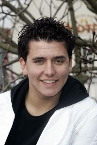 21-03-2005 SHOWBIZZ; JAN SMIT EN VOLENDAM  ZIJN ER KLAAR VOOR OM TE KIJKEN NAAR  GEWOON JAN SMIT . DE REALITYSOAP IS VANAF 25 MAART TE ZIEN.
FOTO; ALBERT DEN ISEGER