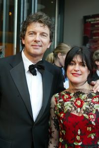 05-04-2004 SHOWBIZZ; PREMIERE VAN MUSICAL LION KING TE SCHEVENINGEN. ROBERT EN ROSE TEN BRINK
FOTO; ALBERT DEN ISEGER.