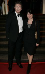 08-03-2005 SHOWBIZZ; 10 JAAR SBS6  FEEST IN DE BEURS VAN BERLAGE TE AMSTERDAM. VELE PROMINENTEN EN MEDEWERKERS VAN SBS 6 WAREN AANWEZIG.FOTO; ROBERT TEN BRINK EN ROSE
FOTO: ALBERT DEN ISEGER.