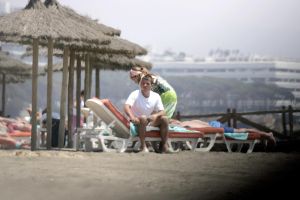 21-05-2004 SHOWBIZZ: SYLVIE MEIS EN RAFAEL VAN DER VAART OP VAKANTIE:SPANJE
FOTO: SYLVIE EN RAFAEL GENIETEN IN SPANJE
FOTO: ALBERT DEN ISEGER