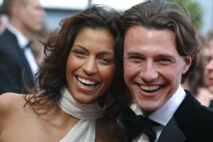 05-04-2004 SHOWBIZZ; PREMIERE VAN MUSICAL LION KING TE SCHEVENINGEN. TOURIYA HAOUD EN  MARTIJN
FOTO; ALBERT DEN ISEGER.