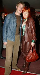 09-05-2003 SHOWBIZZ; PREMIERE VAN TONEELSTUK ONZE JEUGD IN ROTTERDAM. PRODUCTIE VAN RICK ENGELKES MET KATJA SCHUURMAN-JOHNNY DE MOL EN TEUN KUILBOER.
FOTO;ALBERT DEN ISEGER