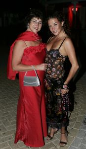 23-02-2005 SHOWBIZZ; KATJA SCHUURMAN OP MAMBO BEACH CURACAO. zij was daar ivm premiere van film cool en 06-05 van theo van gogh.
FOTO; ALBERT DEN ISEGER