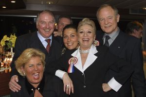 18-02-2002 SHOWBIZZ; VANDAAG WERD ANNIE DE REUVER 85 JAAR DUS FEEST IN ROTTERDAM. Annie de Reuver was vandaag jarig en werd 85 dus was er een feestje op een rondvaartboot in de haven van Rotterdam. Vele college waren aanwezig o.a. Hans Boskamp-Corry van Gorp-Bassie en Adriaan-Herman Emmink-Jacques Herb en nog vele andere Rotterdamse bekenden.
foto: Albert den Iseger