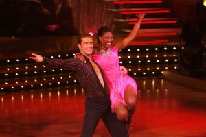 26-03-2006 SHOWBIZZ; DANCING WITH THE STARS 2006  IS WEER BEGONNEN. Het kijkcijver canon van RTL 4 is op 25 maart weer van start gegaan.Deelnemers v.l.n.r. zijn John de Wolf met Roemjana de Haan, Frits Sissing met Julie Fryer, Like van Lexmond met Remco Bastiaansen, Barbara de Loor met Marcus van Teijlingen, presentatoren Ron Brandsteder en Sylvana Simons. Maik de Boer met Charissa van Dipte, Myrna Goossen met Koen Jan Willem Brouwers, Winston Post met Euvgenia Parakhina en Edisillia Rombley met Peter Bosveld.
Foto; Albert den Iseger