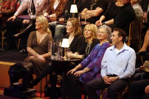 26-03-2006 SHOWBIZZ; DANCING WITH THE STARS 2006  IS WEER BEGONNEN. Het kijkcijver canon van RTL 4 is op 25 maart weer van start gegaan.Deelnemers v.l.n.r. zijn John de Wolf met Roemjana de Haan, Frits Sissing met Julie Fryer, Like van Lexmond met Remco Bastiaansen, Barbara de Loor met Marcus van Teijlingen, presentatoren Ron Brandsteder en Sylvana Simons. Maik de Boer met Charissa van Dipte, Myrna Goossen met Koen Jan Willem Brouwers, Winston Post met Euvgenia Parakhina en Edisillia Rombley met Peter Bosveld.
Foto; Albert den Iseger