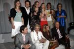 08-03-2006 SHOWBIZZ; PREMIERE VAN DE FILM - IK OMHELS JE MET DUIZEND ARMEN IN - PATHE ARENA. Prachtige film van Willem van de Sande Baclhuyzen naar het boek van Ronlad Giphart.Bekend Nederland was weer in grote getalen komen opdraven om te gaan genieten van deze werkelijke prachtige film met oa. Carice van Houten - Tijn Docter - Karina Smulders - Catherine ten Bruggencate- Halina Reijn - Johnny de Mol -Tygo Gernandt - Maaike Neuville - Tjebbo Gerritsma - Jaap Spijkers en Rick Nicolet. 
foto: Albert den Iseger.