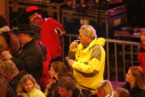 14-03-2006 SHOWBIZZ: TROS MUZIEKSPECTACLE VANUIT DE SNEEUW. Het Oosterrijkse Kirchberg was het decor van alweer een Tros muziekspecial van uit de sneeuw. Met medewerking oa. van Jan Smit-Belle Perez-Thomas Berge_Frans Bauer_Corry Konings en tal van andere Nederlandse sterren was het weer een groots feest. Vanaf woensdag 15 maart op TV. De grootste familie van Nederland deed zijn naam weer eer aan.
foto: Albert den Iseger.