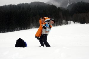 14-03-2006 SHOWBIZZ: TROS MUZIEKSPECTACLE VANUIT DE SNEEUW. Het Oosterrijkse Kirchberg was het decor van alweer een Tros muziekspecial van uit de sneeuw. Met medewerking oa. van Jan Smit-Belle Perez-Thomas Berge_Frans Bauer_Corry Konings en tal van andere Nederlandse sterren was het weer een groots feest. Vanaf woensdag 15 maart op TV. De grootste familie van Nederland deed zijn naam weer eer aan.
foto: Albert den Iseger.