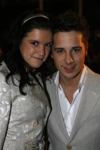 08-03-2006 SHOWBIZZ; PREMIERE VAN DE FILM -  IK OMHELS JE MET DUIZEND ARMEN IN - PATHE ARENA. Prachtige film van Willem van de Sande Baclhuyzen naar het boek van Ronlad Giphart.Bekend Nederland was weer in grote getalen komen opdraven om te gaan genieten van deze werkelijke prachtige film met oa. Carice van Houten - Tijn Docter - Karina Smulders - Catherine ten Bruggencate- Halina Reijn - Johnny de Mol -Tygo Gernandt - Maaike Neuville - Tjebbo Gerritsma - Jaap Spijkers en  Rick Nicolet. 
foto: Albert den Iseger.
