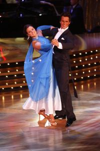 26-03-2006 SHOWBIZZ; DANCING WITH THE STARS 2006  IS WEER BEGONNEN. Het kijkcijver canon van RTL 4 is op 25 maart weer van start gegaan.Deelnemers v.l.n.r. zijn John de Wolf met Roemjana de Haan, Frits Sissing met Julie Fryer, Like van Lexmond met Remco Bastiaansen, Barbara de Loor met Marcus van Teijlingen, presentatoren Ron Brandsteder en Sylvana Simons. Maik de Boer met Charissa van Dipte, Myrna Goossen met Koen Jan Willem Brouwers, Winston Post met Euvgenia Parakhina en Edisillia Rombley met Peter Bosveld.
Foto; Albert den Iseger
