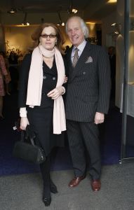 18-03-2006 SHOWBIZZ: SHEILA DE VRIES PRESENTEERDE VANDAAG HAAR VOORJAARSCOLLECTIE. In het veilingshuis van Christies te Amsterdam presenteerde Sheila de Vries haar voorjaarscollectie 2006 geinspireerd op de Doris Day tijd. En heel vrolijke show vol met slyle verrassingen in de kleurige mode van Sheila. Ook deze show werd weer bezocht door tal van bekenden uit de showbizzvijver van Nederland.
foto: Albert den Iseger.