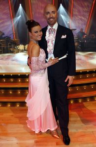 26-03-2006 SHOWBIZZ; DANCING WITH THE STARS 2006  IS WEER BEGONNEN. Het kijkcijver canon van RTL 4 is op 25 maart weer van start gegaan.Deelnemers v.l.n.r. zijn John de Wolf met Roemjana de Haan, Frits Sissing met Julie Fryer, Like van Lexmond met Remco Bastiaansen, Barbara de Loor met Marcus van Teijlingen, presentatoren Ron Brandsteder en Sylvana Simons. Maik de Boer met Charissa van Dipte, Myrna Goossen met Koen Jan Willem Brouwers, Winston Post met Euvgenia Parakhina en Edisillia Rombley met Peter Bosveld.
Foto; Albert den Iseger