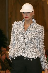 14-03-2006 SHOWBIZZ; FRANS MOLENAAR PRESENTEERDE IN HET AMSTEL HOTEL ZIJN ZOMERCOLLECTIE 2006. De champagne vloeide rijkelijk, de modellen showde weer prachtige opmerkelijke creaties van Frans zijn hand en na de show ontbrak de traditie niet het overheerlijke bitterballetje. 
foto: Albert den Iseger.