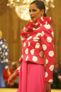 14-03-2006 SHOWBIZZ; FRANS MOLENAAR PRESENTEERDE IN HET AMSTEL HOTEL ZIJN ZOMERCOLLECTIE 2006. De champagne vloeide rijkelijk, de modellen showde weer prachtige opmerkelijke creaties van Frans zijn hand en na de show ontbrak de traditie niet het overheerlijke bitterballetje. 
foto: Albert den Iseger.