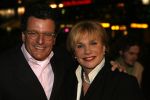 08-03-2006 SHOWBIZZ; PREMIERE VAN DE FILM - IK OMHELS JE MET DUIZEND ARMEN IN - PATHE ARENA. Prachtige film van Willem van de Sande Baclhuyzen naar het boek van Ronlad Giphart.Bekend Nederland was weer in grote getalen komen opdraven om te gaan genieten van deze werkelijke prachtige film met oa. Carice van Houten - Tijn Docter - Karina Smulders - Catherine ten Bruggencate- Halina Reijn - Johnny de Mol -Tygo Gernandt - Maaike Neuville - Tjebbo Gerritsma - Jaap Spijkers en Rick Nicolet. 
foto: Albert den Iseger.