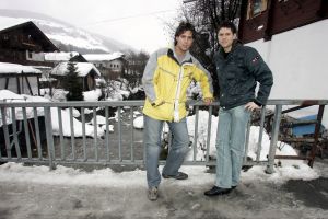 14-03-2006 SHOWBIZZ: TROS MUZIEKSPECTACLE VANUIT DE SNEEUW. Het Oosterrijkse Kirchberg was het decor van alweer een Tros muziekspecial van uit de sneeuw. Met medewerking oa. van Jan Smit-Belle Perez-Thomas Berge_Frans Bauer_Corry Konings en tal van andere Nederlandse sterren was het weer een groots feest. Vanaf woensdag 15 maart op TV. De grootste familie van Nederland deed zijn naam weer eer aan.
foto: Albert den Iseger.