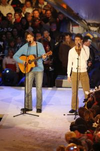 14-03-2006 SHOWBIZZ: TROS MUZIEKSPECTACLE VANUIT DE SNEEUW. Het Oosterrijkse Kirchberg was het decor van alweer een Tros muziekspecial van uit de sneeuw. Met medewerking oa. van Jan Smit-Belle Perez-Thomas Berge_Frans Bauer_Corry Konings en tal van andere Nederlandse sterren was het weer een groots feest. Vanaf woensdag 15 maart op TV. De grootste familie van Nederland deed zijn naam weer eer aan.
foto: Albert den Iseger.