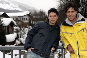 14-03-2006 SHOWBIZZ: TROS MUZIEKSPECTACLE VANUIT DE SNEEUW. Het Oosterrijkse Kirchberg was het decor van alweer een Tros muziekspecial van uit de sneeuw. Met medewerking oa. van Jan Smit-Belle Perez-Thomas Berge_Frans Bauer_Corry Konings en tal van andere Nederlandse sterren was het weer een groots feest. Vanaf woensdag 15 maart op TV. De grootste familie van Nederland deed zijn naam weer eer aan.
foto: Albert den Iseger.